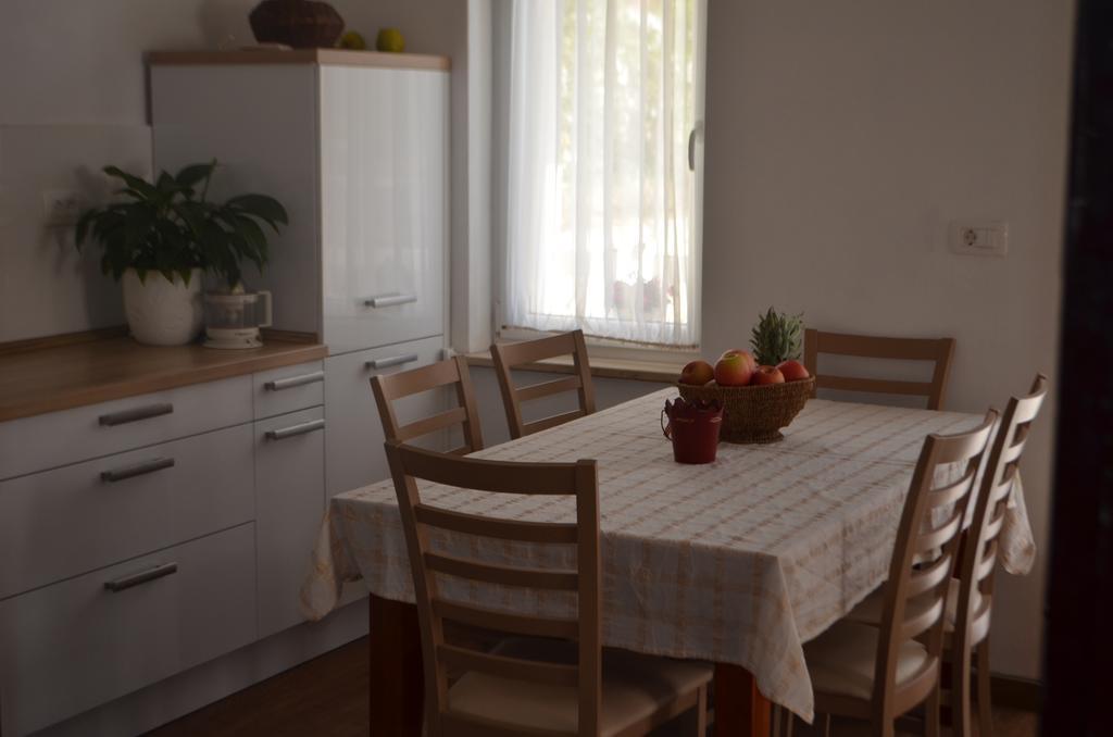 Apartment Klara Primošten Buitenkant foto